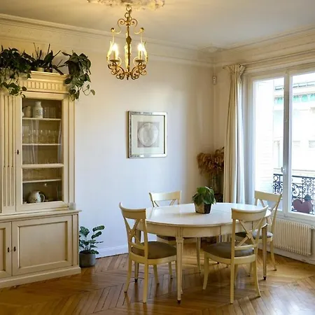 Apartmán Steps To Luxembourg Gardens Bright Family Flat